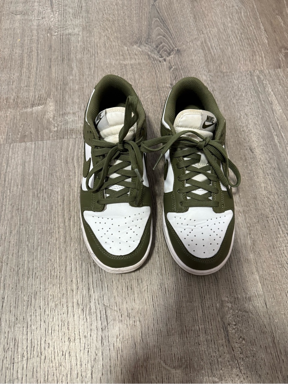 Nike dunk medium olive
